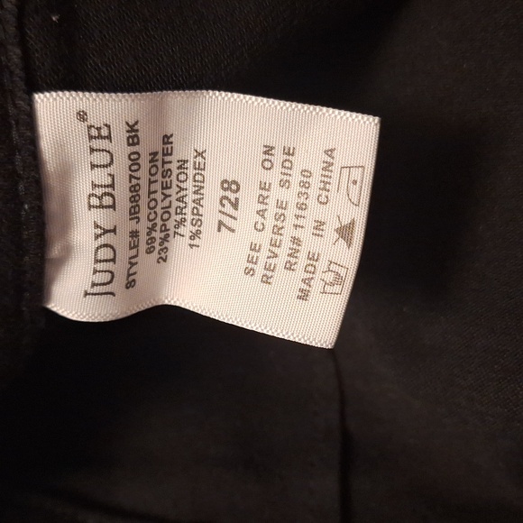 Judy Blue 7/28 Joggers - Picture 9 of 11